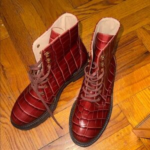 Stuart Weitzman Silver Embossed Label